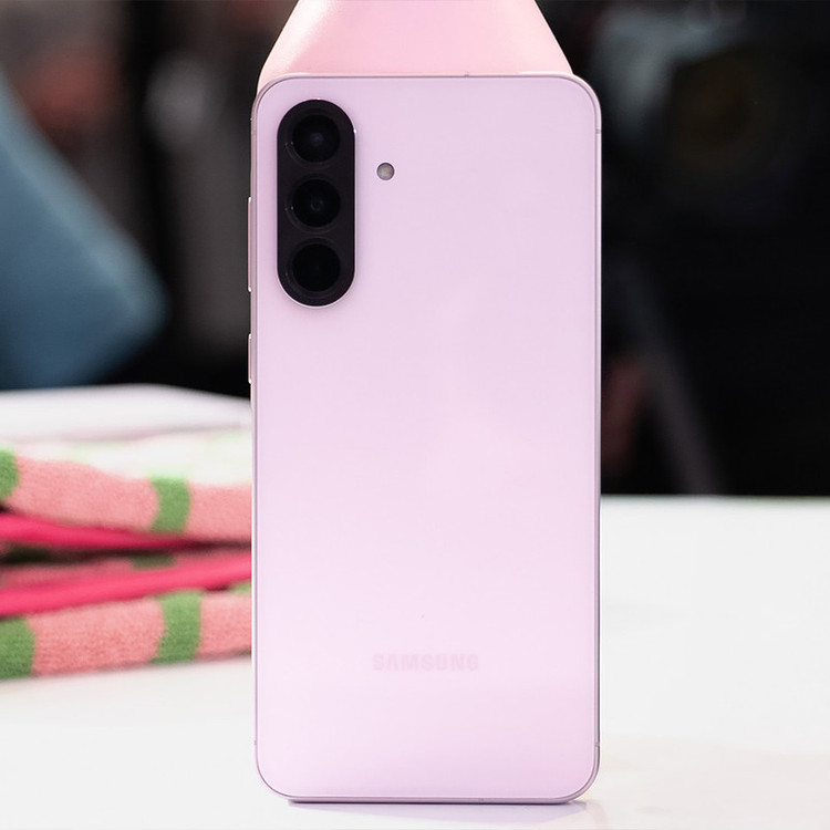 گوشی موبایل سامسونگ مدل SAMSUNG Galaxy A56 دو سیم کارت ظرفیت 256 گیگابایت و رم 12 گیگابایت - ویتنام