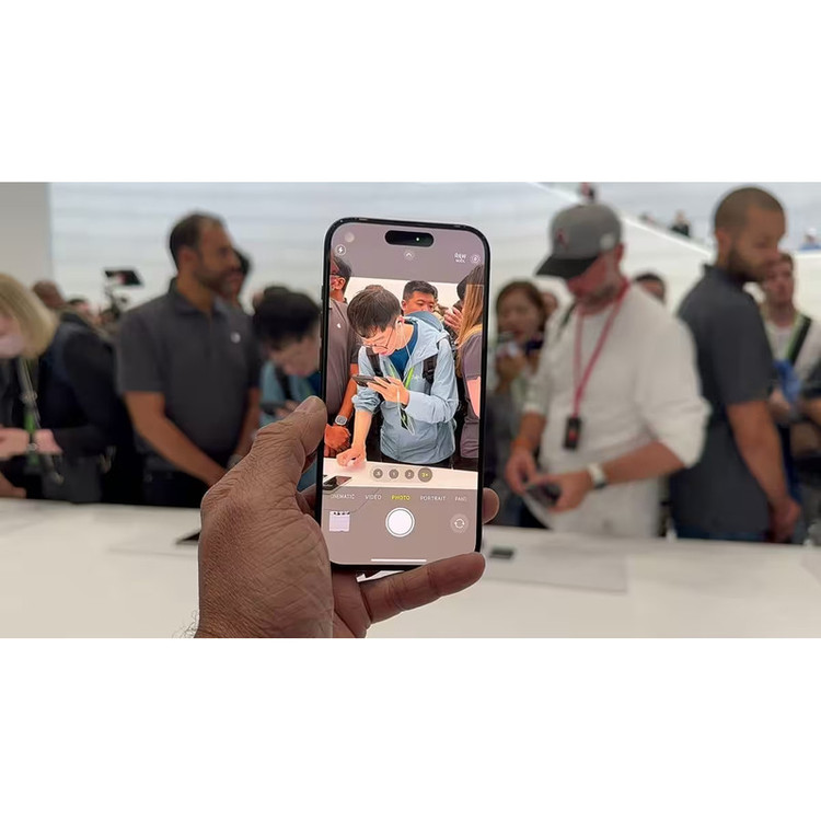 گوشی موبایل اپل مدل iPhone 15 Pro Max ZAA دو سیم کارت ظرفیت 256 گیگابایت و رم 8 گیگابایت - کارکرده - سلامت باتری ۹۰٪